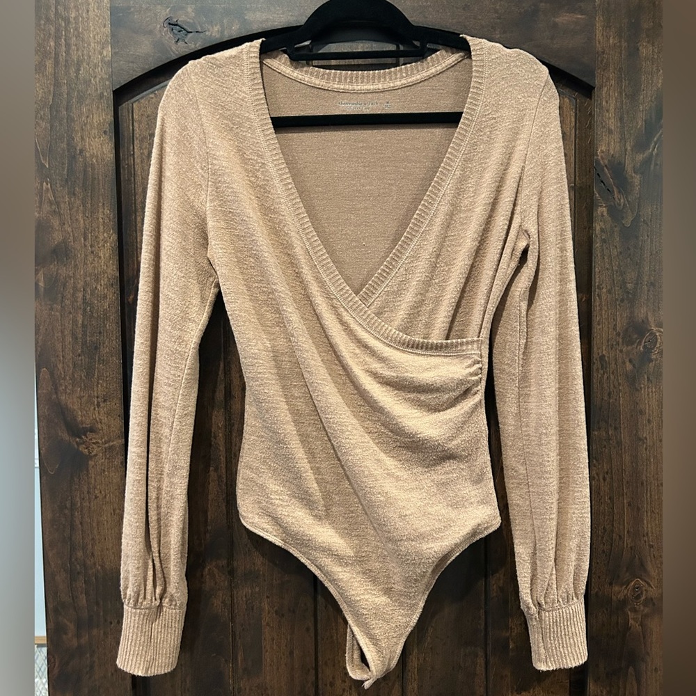 Abercrombie & Fitch Soft & Cozy Tan Bodysuit - size M